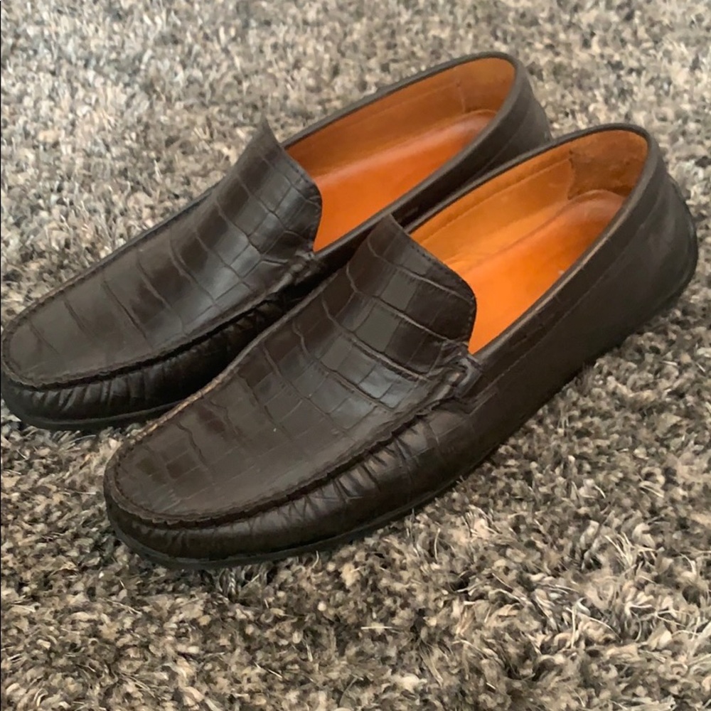 Donald Pliner black leather slip ons - size 10